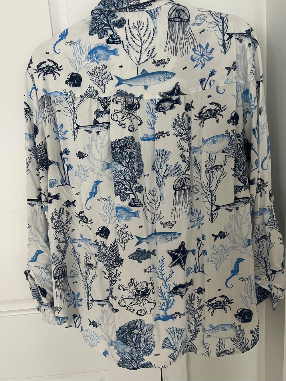 Jane and Delancey White Button-Down Rayon Shirt with Blue Sea-life/Marine Print - Picture 4 of 5